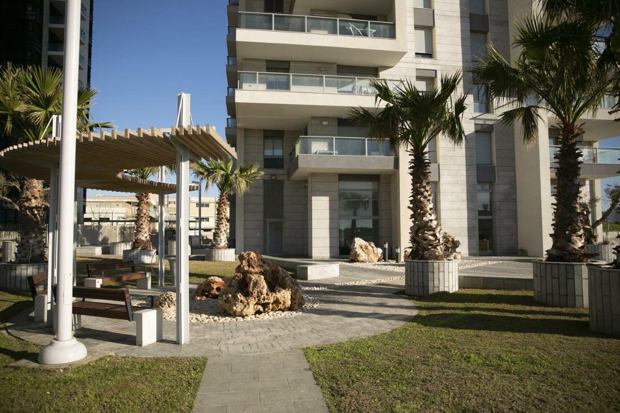 35Th Floor 4 Rooms On The Sea Bat Yam Dış mekan fotoğraf