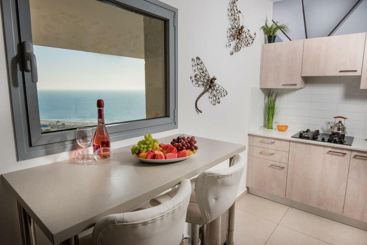 35Th Floor 4 Rooms On The Sea Bat Yam Dış mekan fotoğraf